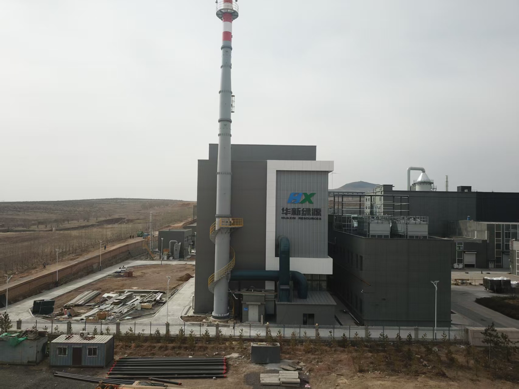 內(nèi)蒙古華新蒙正固體廢棄物處置有限公司-焚燒車間.jpg